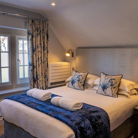 Burlington House Boutique Bed & Breakfast Oxford Luaran gambar A bedroom at The Old Vicarage Hotel