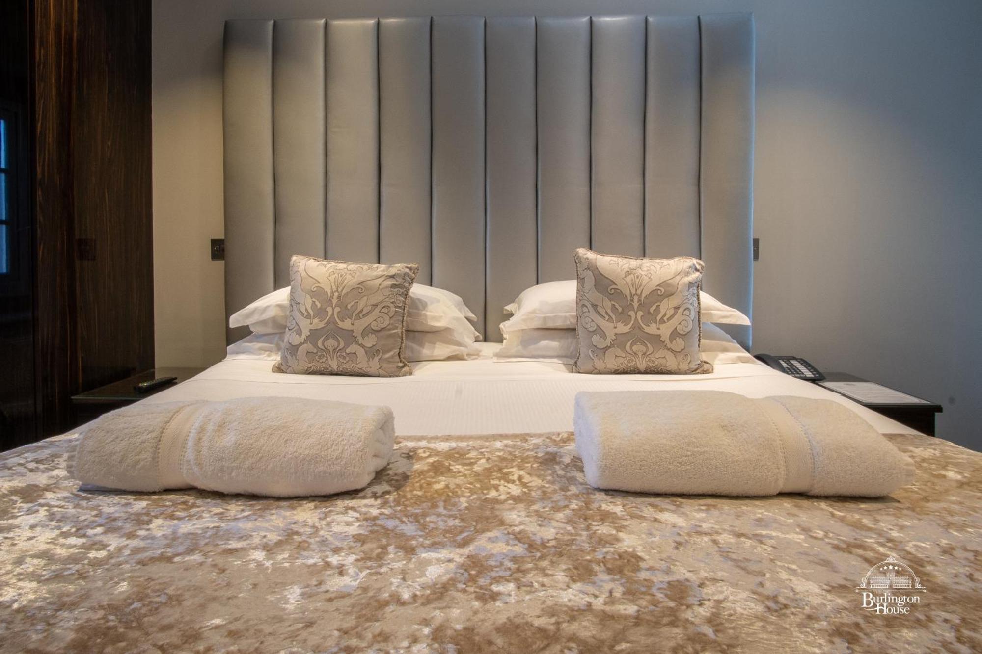 Burlington House Boutique Bed & Breakfast Oxford Bilik gambar A bedroom at the hotel