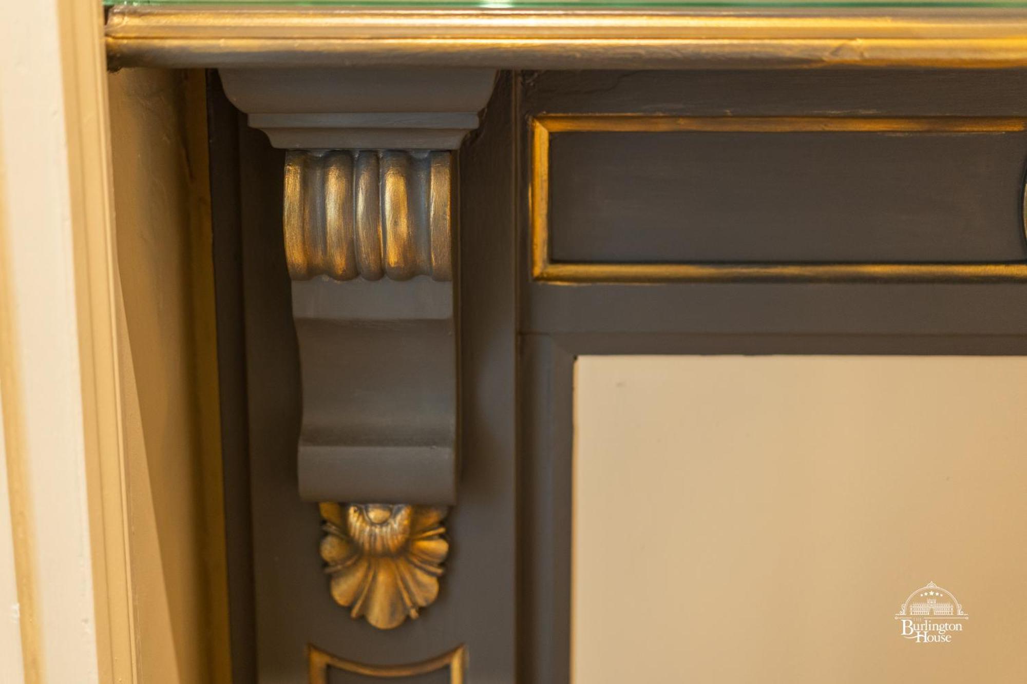 Burlington House Boutique Bed & Breakfast Oxford Bilik gambar Detail of the fireplace