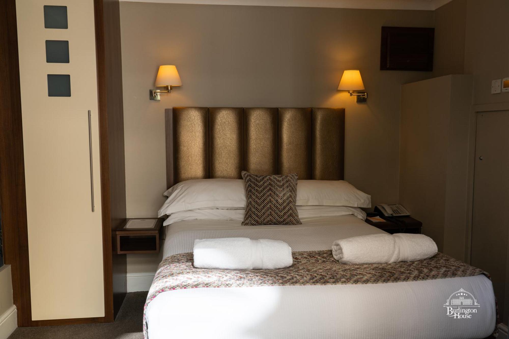 Burlington House Boutique Bed & Breakfast Oxford Bilik gambar A bedroom at the hotel