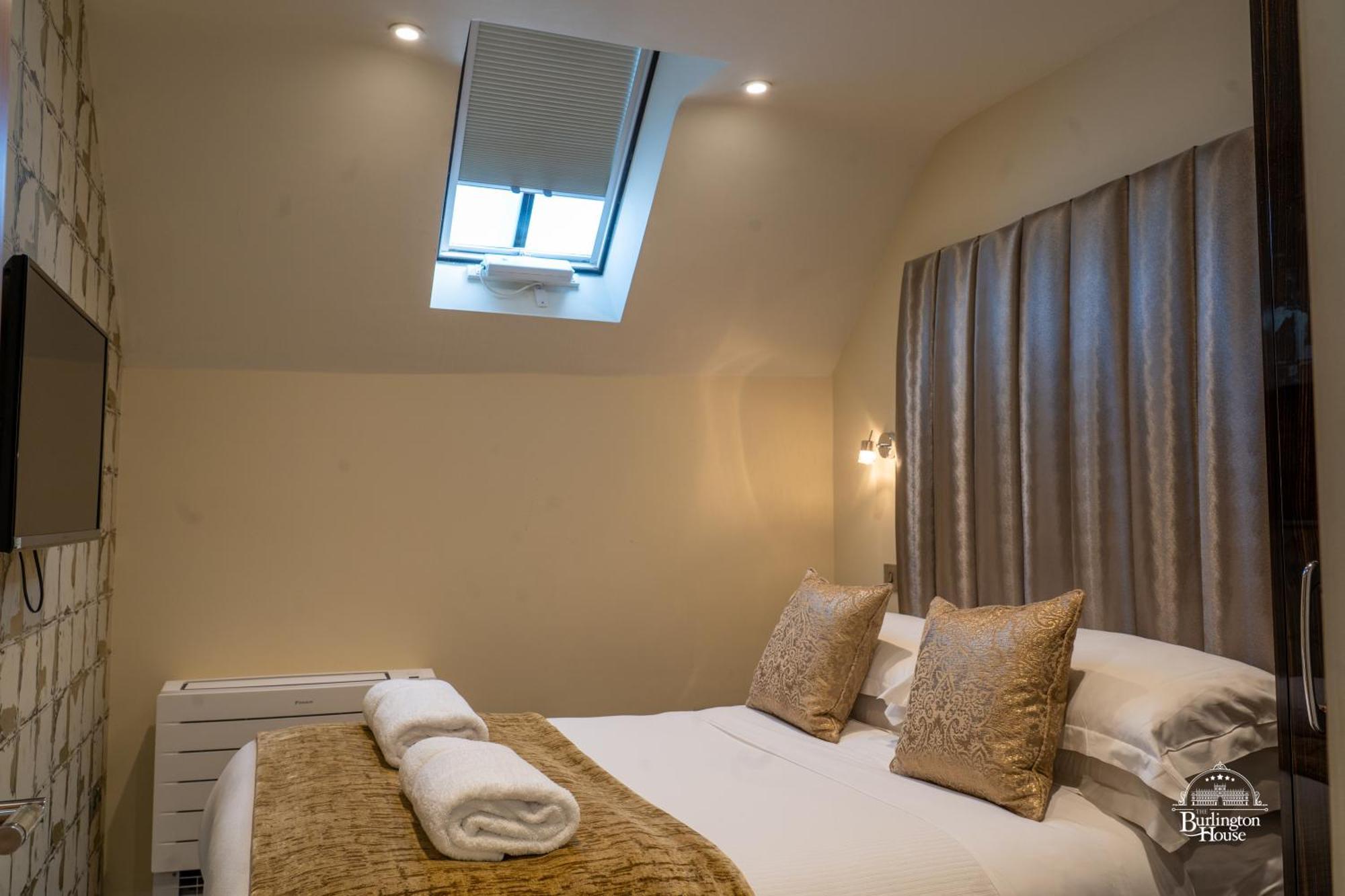 Burlington House Boutique Bed & Breakfast Oxford Luaran gambar A bedroom at the hotel